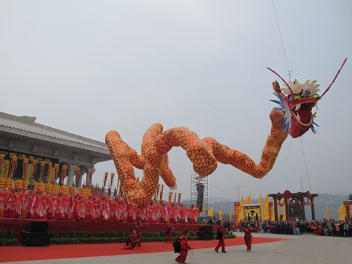 中国西部开发促进会参加第十七届中国东西部合作与投资贸易洽谈会暨癸巳年清明公祭轩辕黄帝典礼活动11.jpg