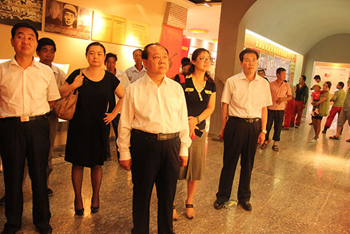 中国西部开发促进会为甘肃省红色革命老区学校捐助“梦想书屋”落成14.jpg