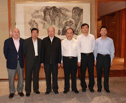 陈元：西部大开放是大开发的路径选择.jpg