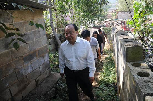 “美丽家乡·走进生态文明新时代”悦读书屋的捐赠仪式16.jpg
