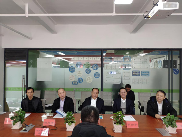 中国西部开发促进会领导赴云南省昆明市调研2.jpg