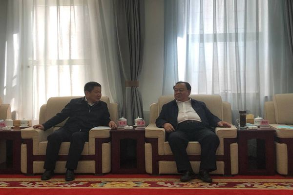 中国西部开发促进会与中国石化内蒙古石油分公司座谈2.jpg
