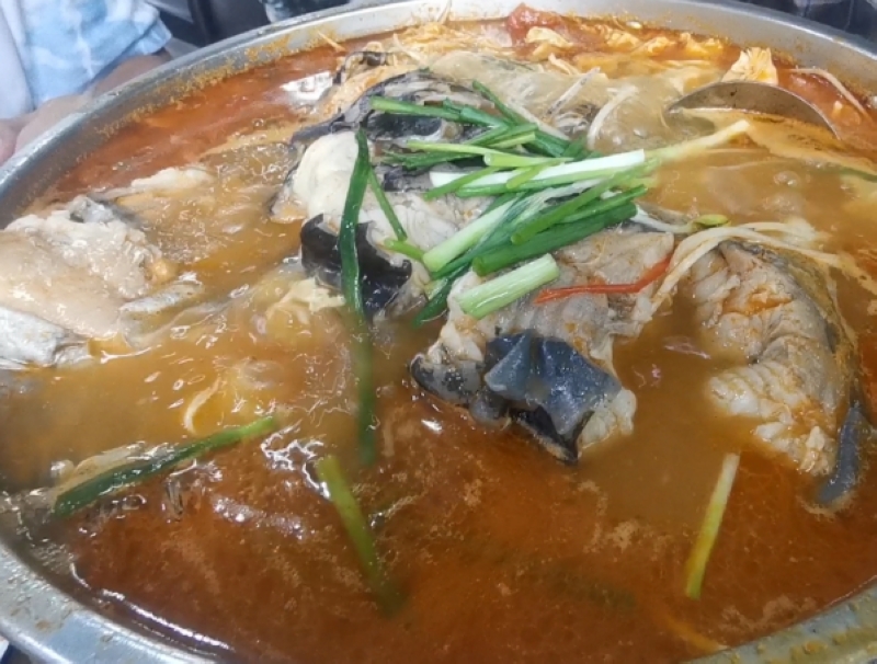 镇远酸汤鱼。